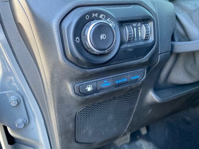 Used 2021 Jeep Wrangler Unlimited Rubicon 4xe w/ Steel Bumper Group AWD/4WD image 16