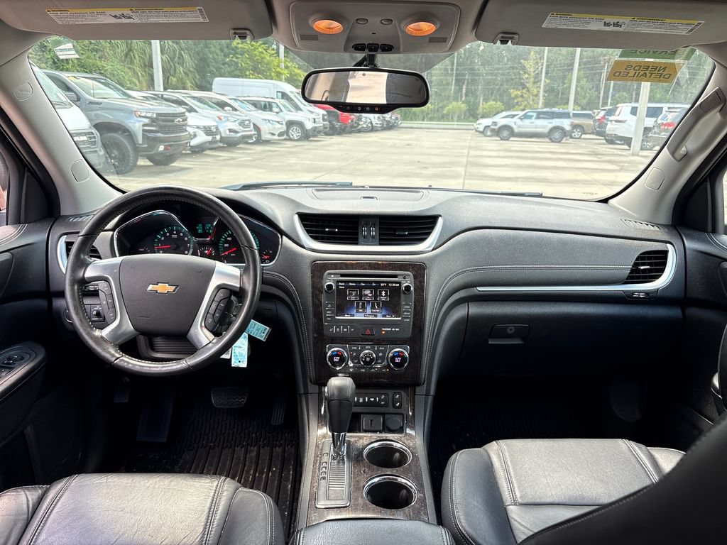 Used 2015 Chevrolet Traverse LT FWD image 7
