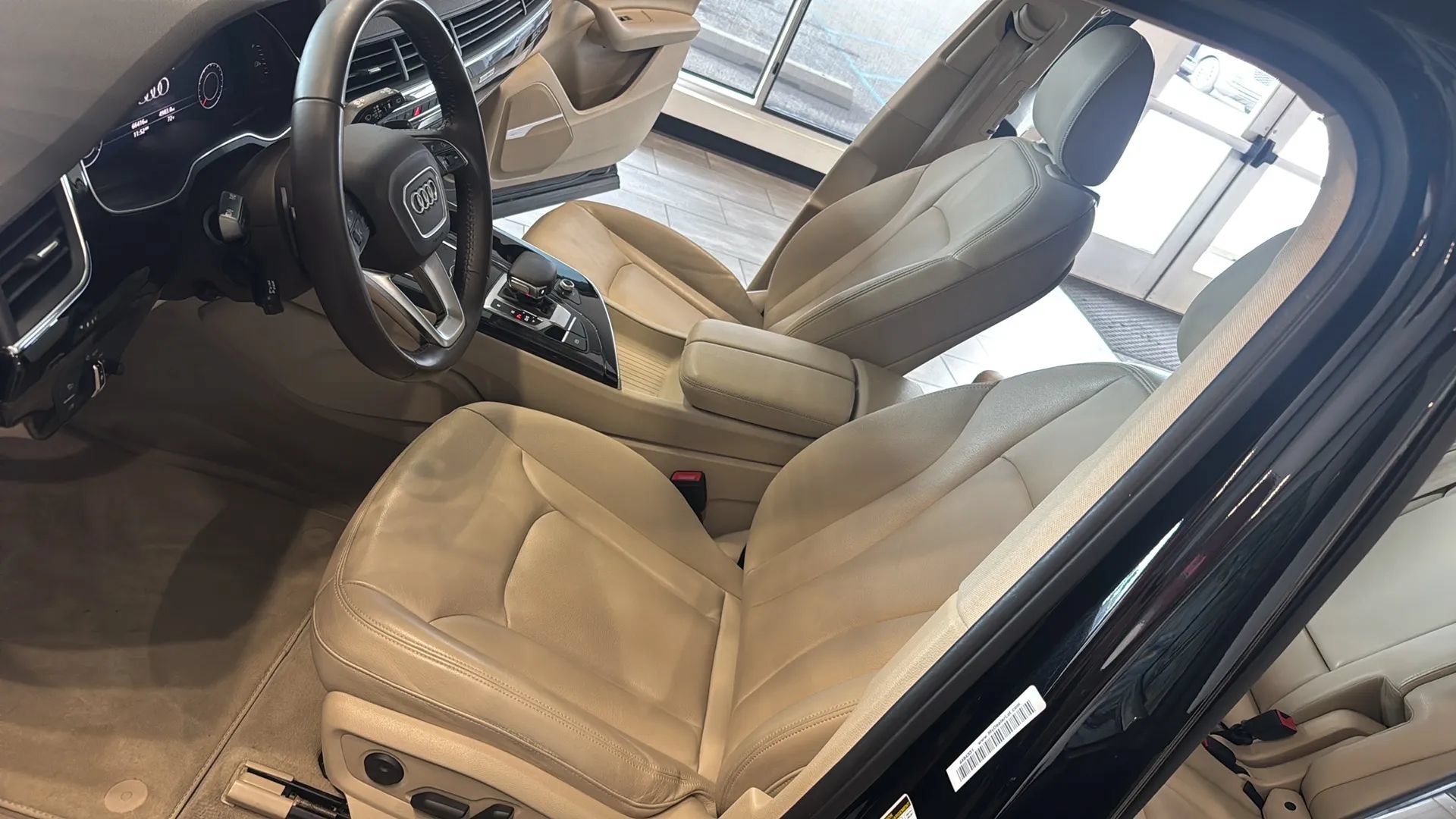 Used 2018 Audi Q7 3.0T Premium Plus AWD/4WD image 24