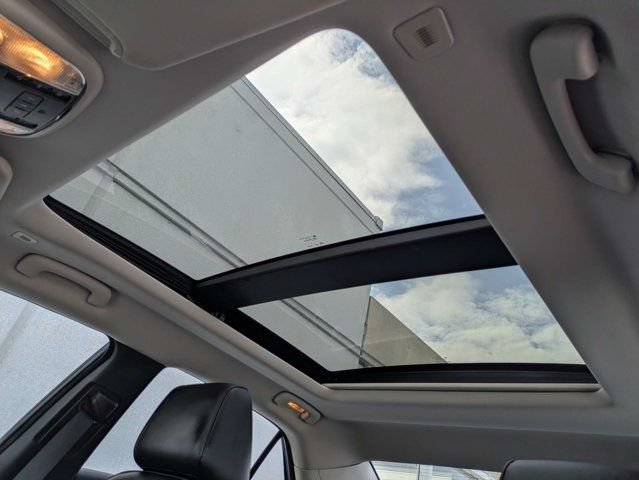 Used 2019 Chrysler 300 Limited w/ Safetytec Plus Group AWD/4WD image 20