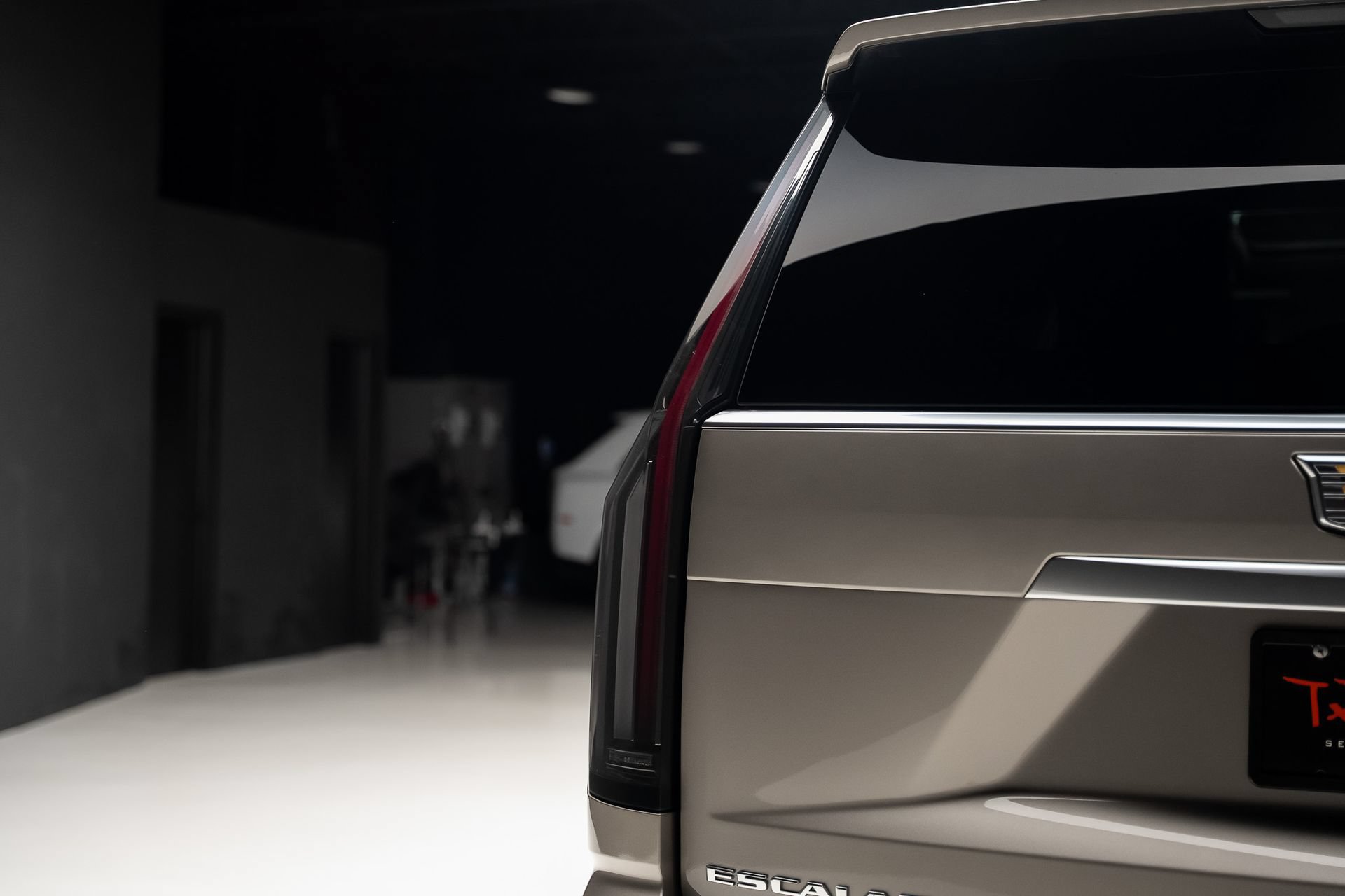 Used 2025 Cadillac Escalade ESV Premium Luxury Platinum AWD/4WD image 29
