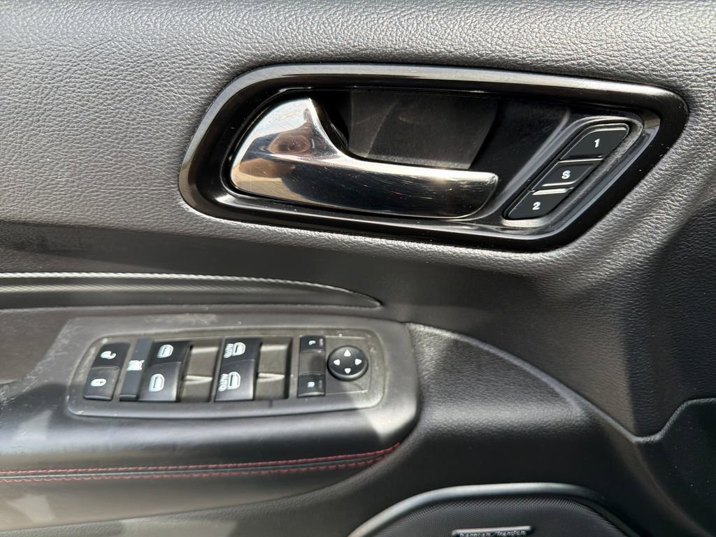 Used 2021 Dodge Durango R/T w/ Tow 'N Go Package AWD/4WD image 15