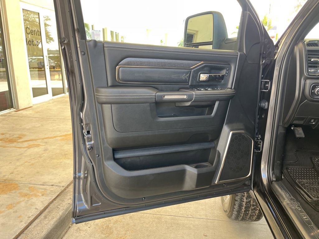 New 2023 RAM 2500 Limited image 34
