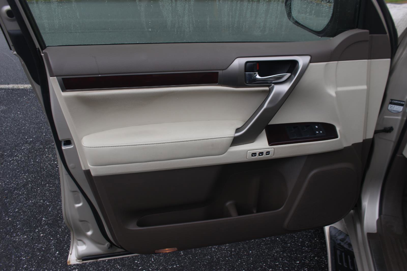 Used 2016 Lexus GX 460 image 12