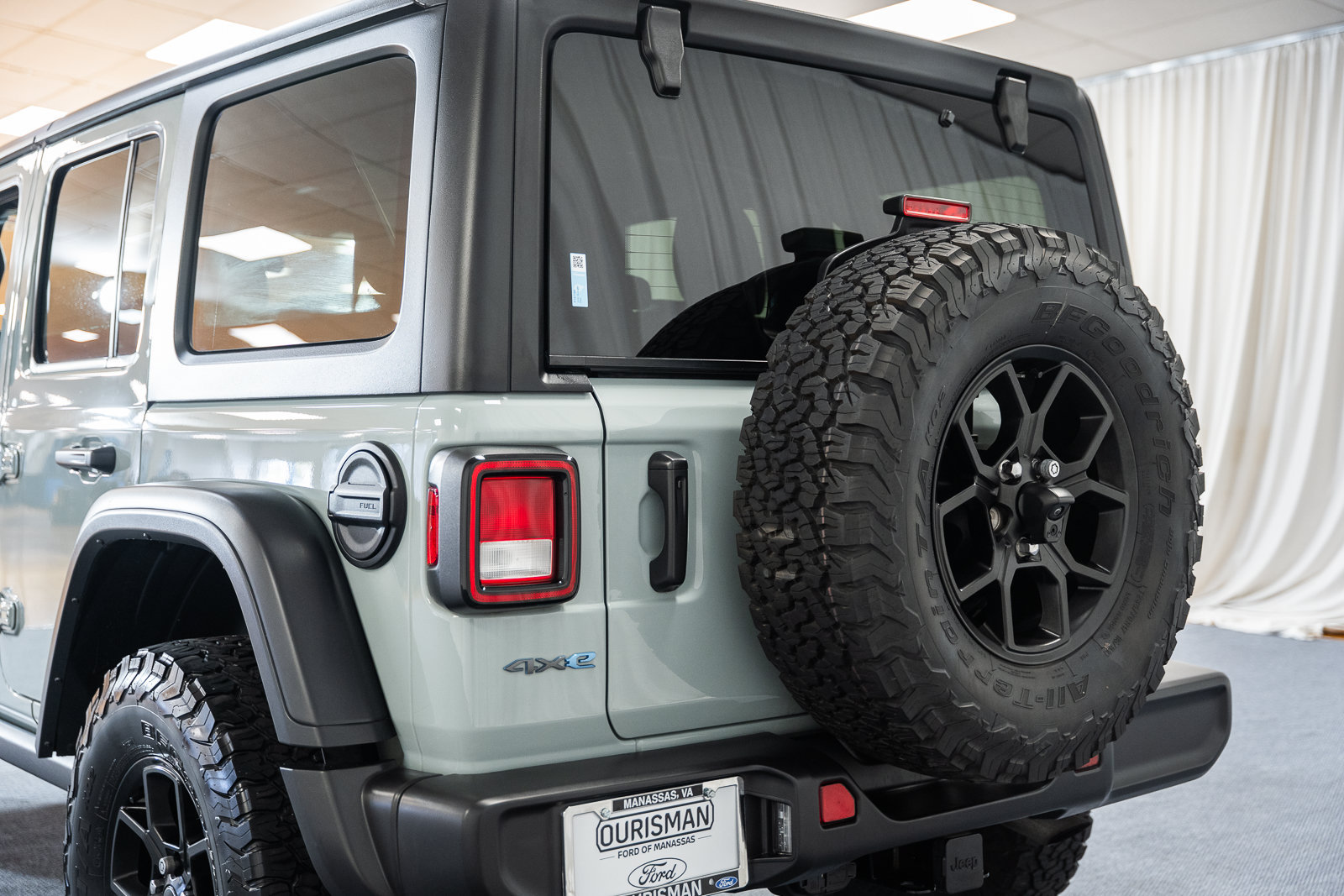 Used 2024 Jeep Wrangler Unlimited AWD/4WD image 6
