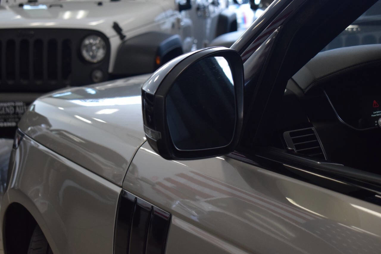 Used 2017 Land Rover Range Rover Supercharged image 34