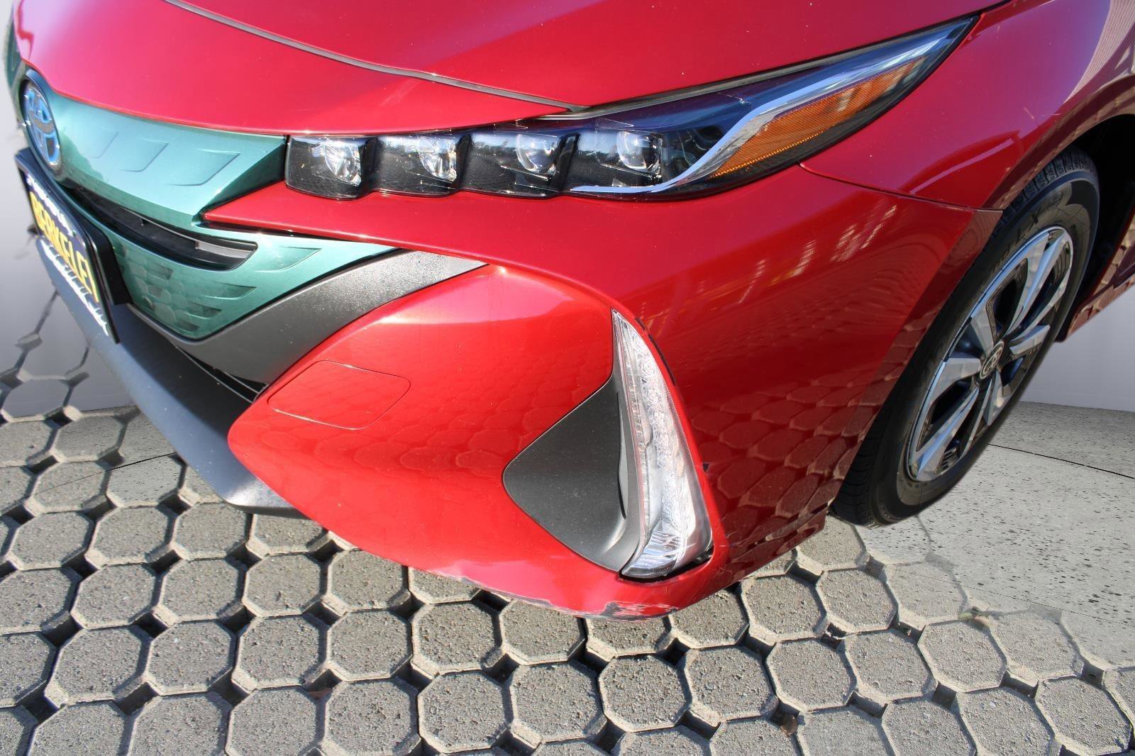 Used 2018 Toyota Prius Prime Plus image 10