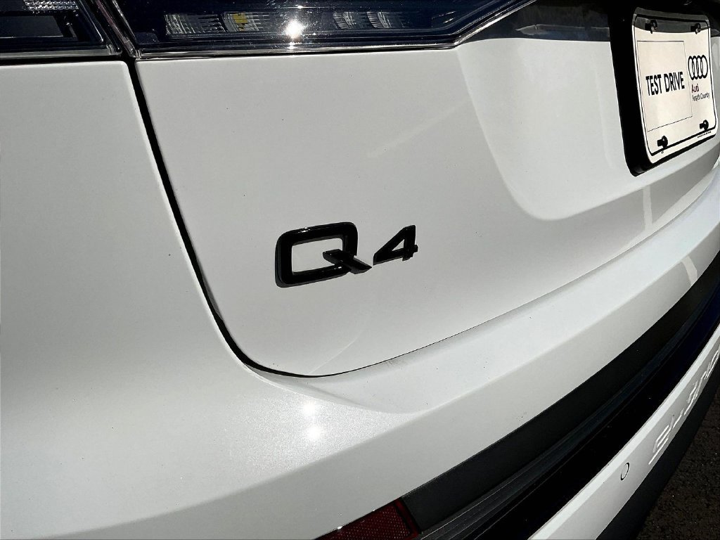 Used 2024 Audi Q4 e-tron Premium Plus w/ Premium Plus AWD/4WD image 26