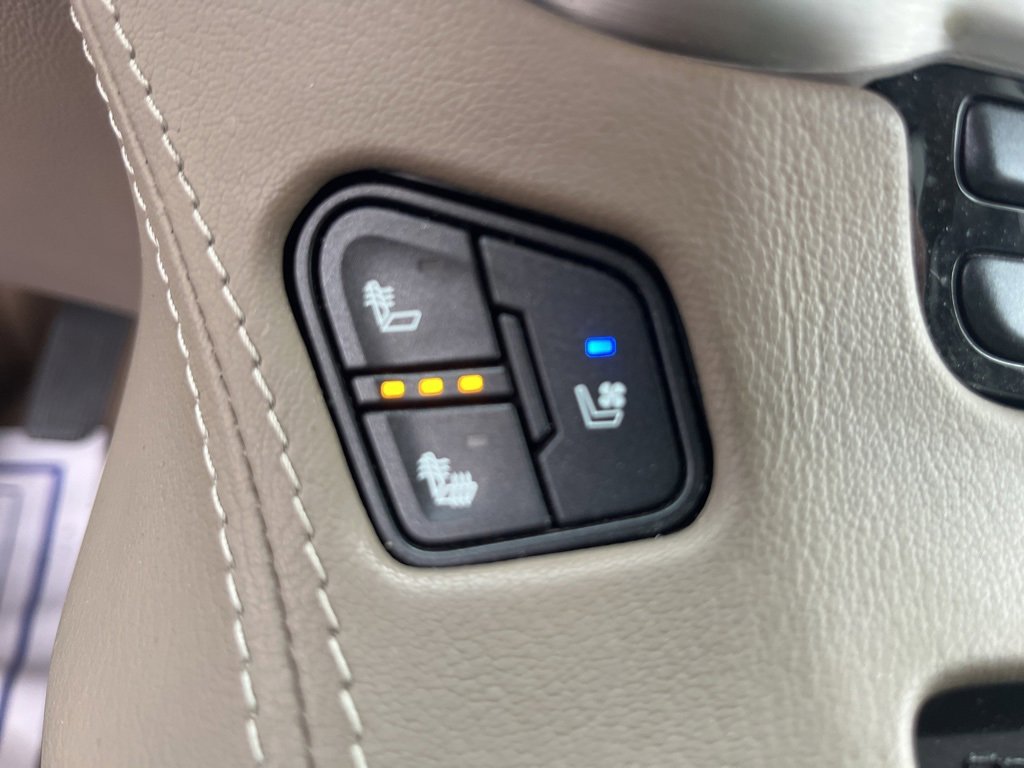 Used 2018 GMC Yukon SLT image 21