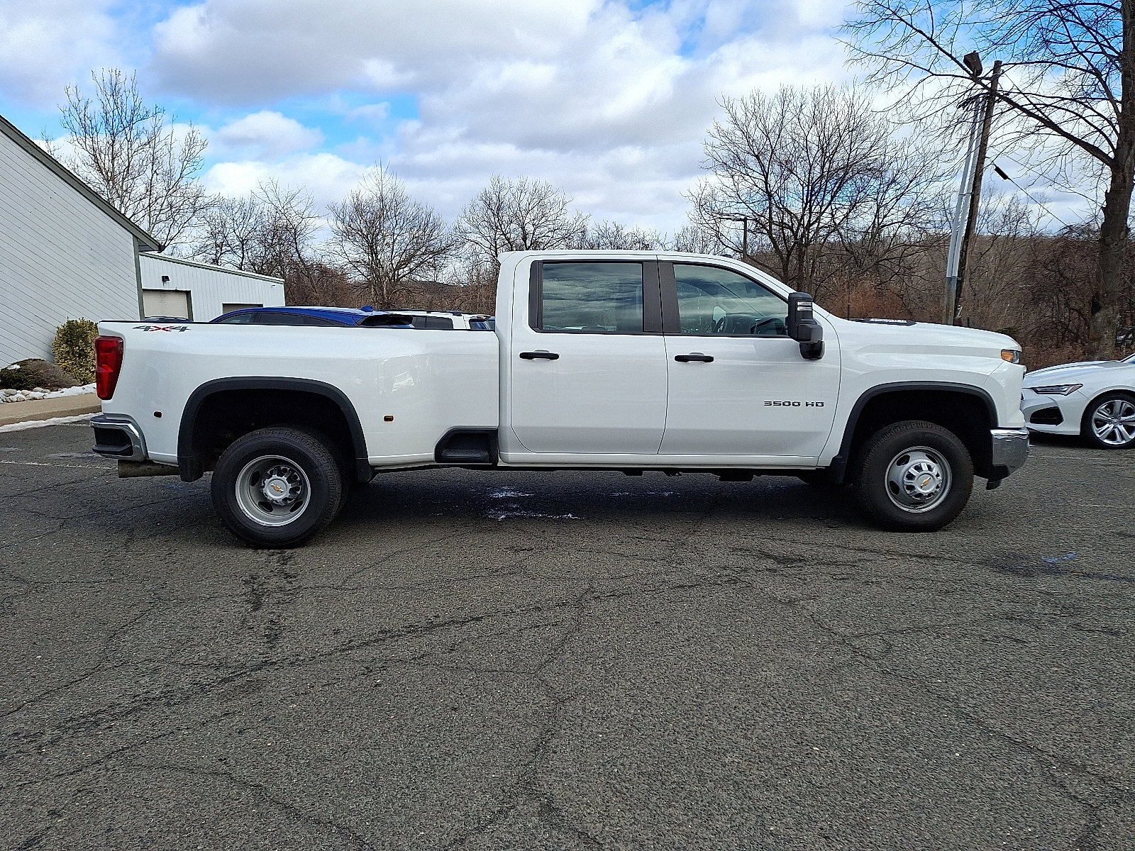 Used 2024 Chevrolet Silverado 3500 W/T image 7
