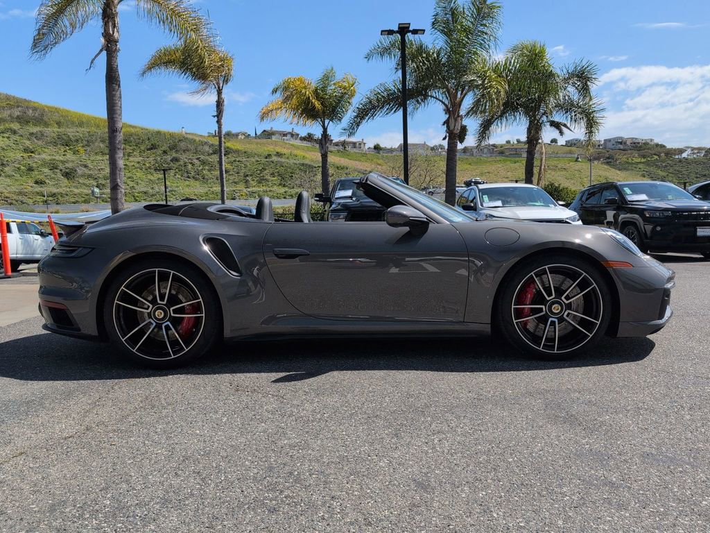 Used 2022 Porsche 911 Turbo image 4