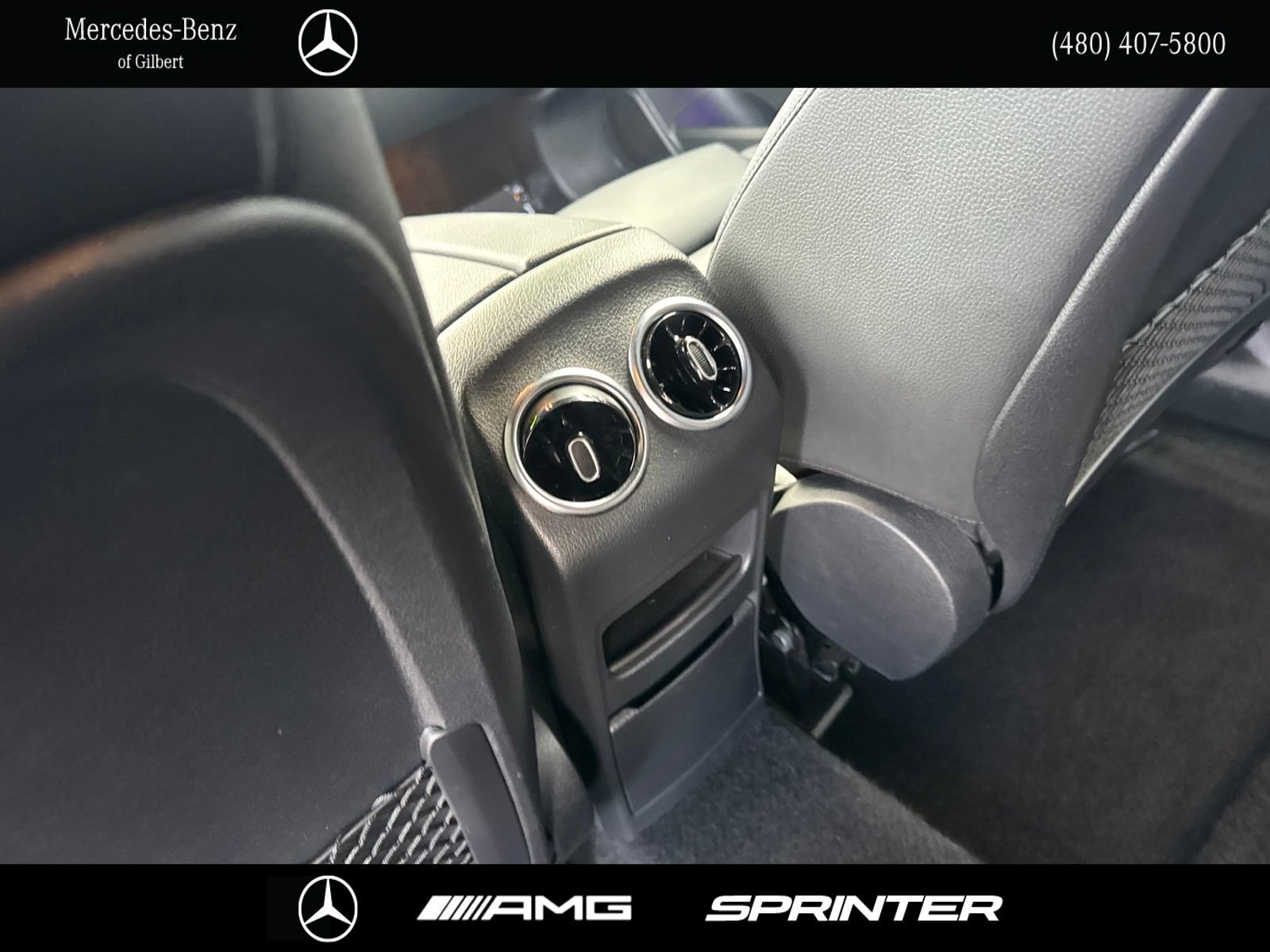 Used 2023 Mercedes-Benz GLB 250 w/ Premium Package image 22