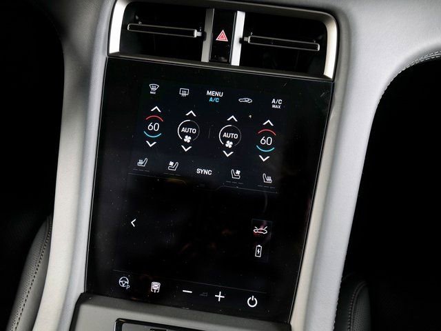 New 2025 Porsche Taycan Turbo image 19