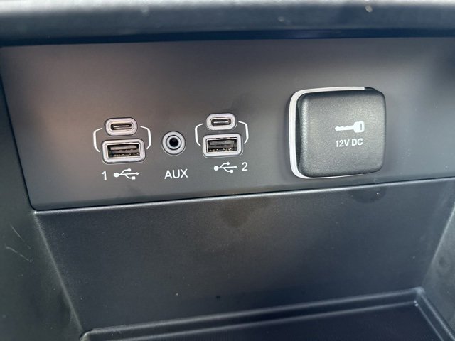 New 2025 Jeep Grand Cherokee Limited w/ Trailer Tow Package image 16