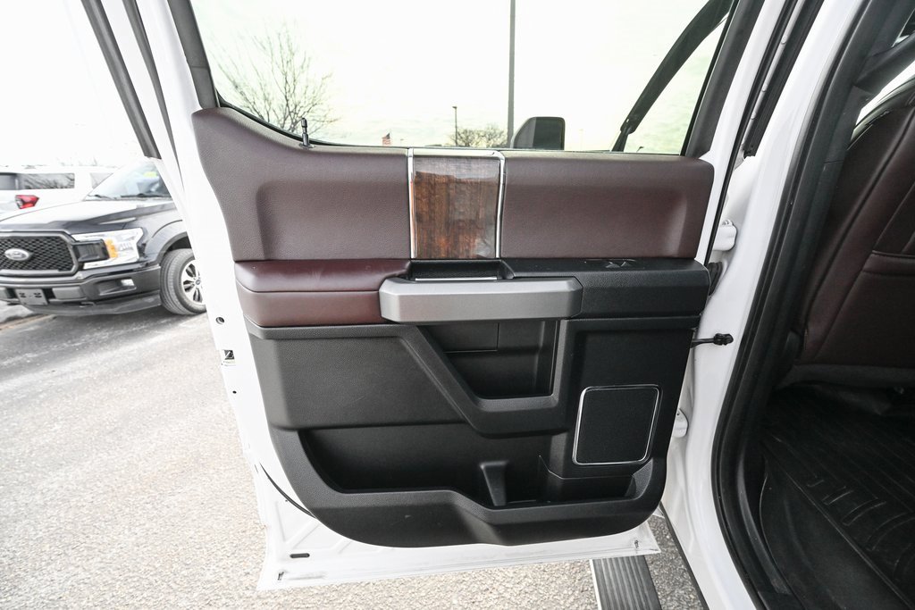 Used 2017 Ford F250 Platinum w/ Platinum Ultimate Package image 23