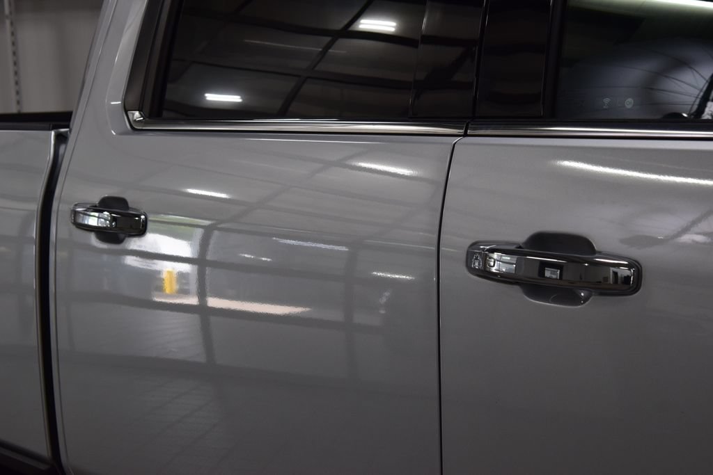 Used 2022 Chevrolet Silverado 3500 High Country w/ LPO, Hitch Package AWD/4WD image 22