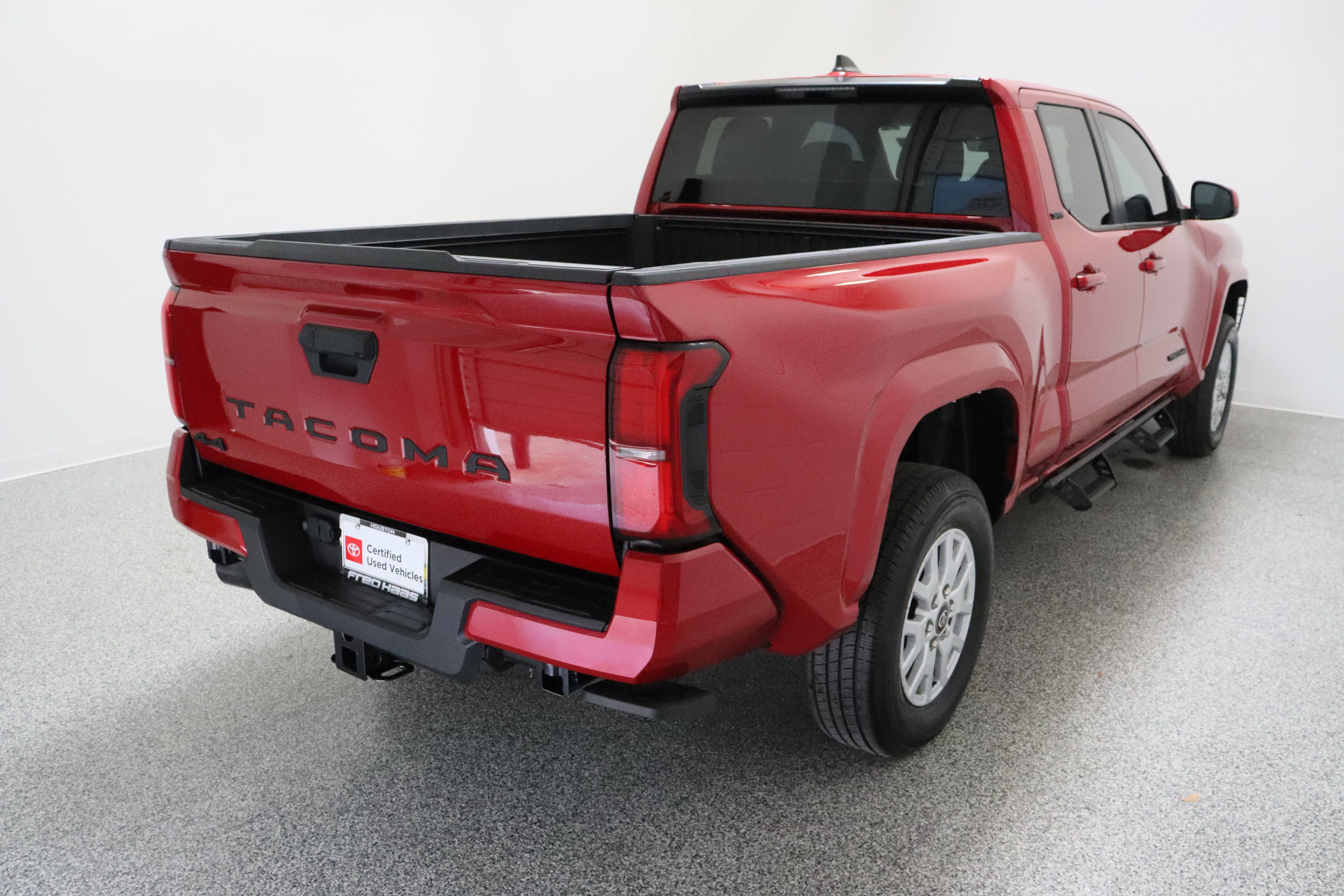 Certified 2026 Toyota Tacoma SR5 AWD/4WD image 7