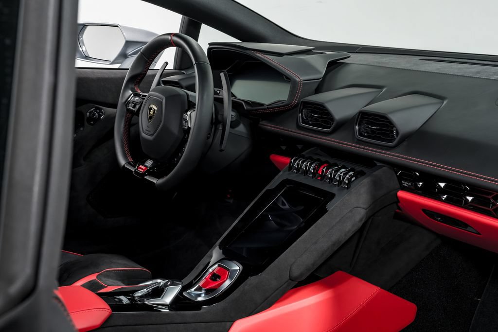Used 2023 Lamborghini Huracan Tecnica RWD image 32
