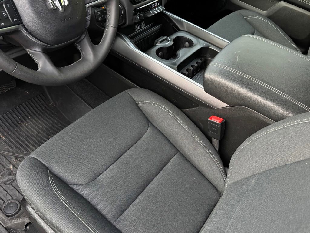 Used 2025 RAM 1500 Big Horn AWD/4WD image 6
