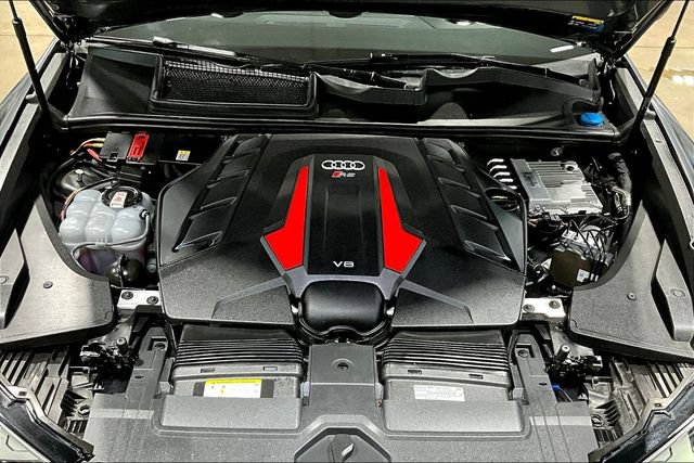 Used 2021 Audi RS Q8 w/ Carbon Optic Package AWD/4WD image 29