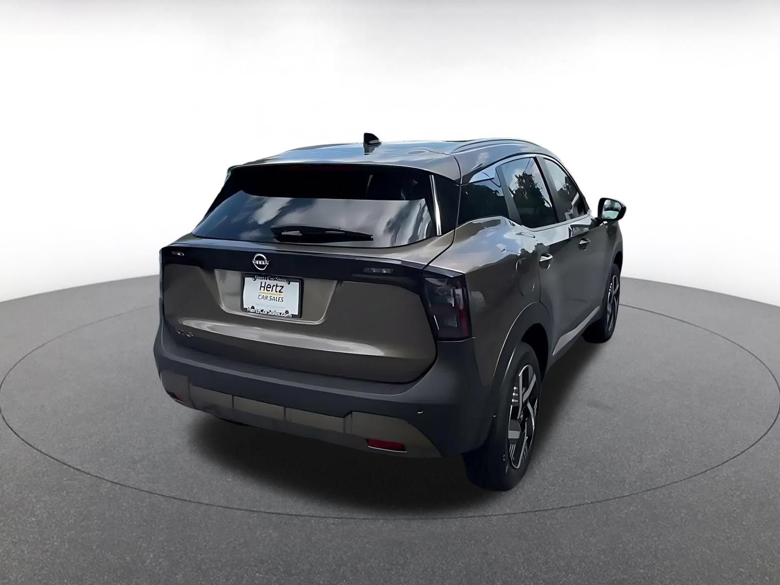 Used 2026 Nissan Kicks SV w/ Cold Weather Package FWD image 14
