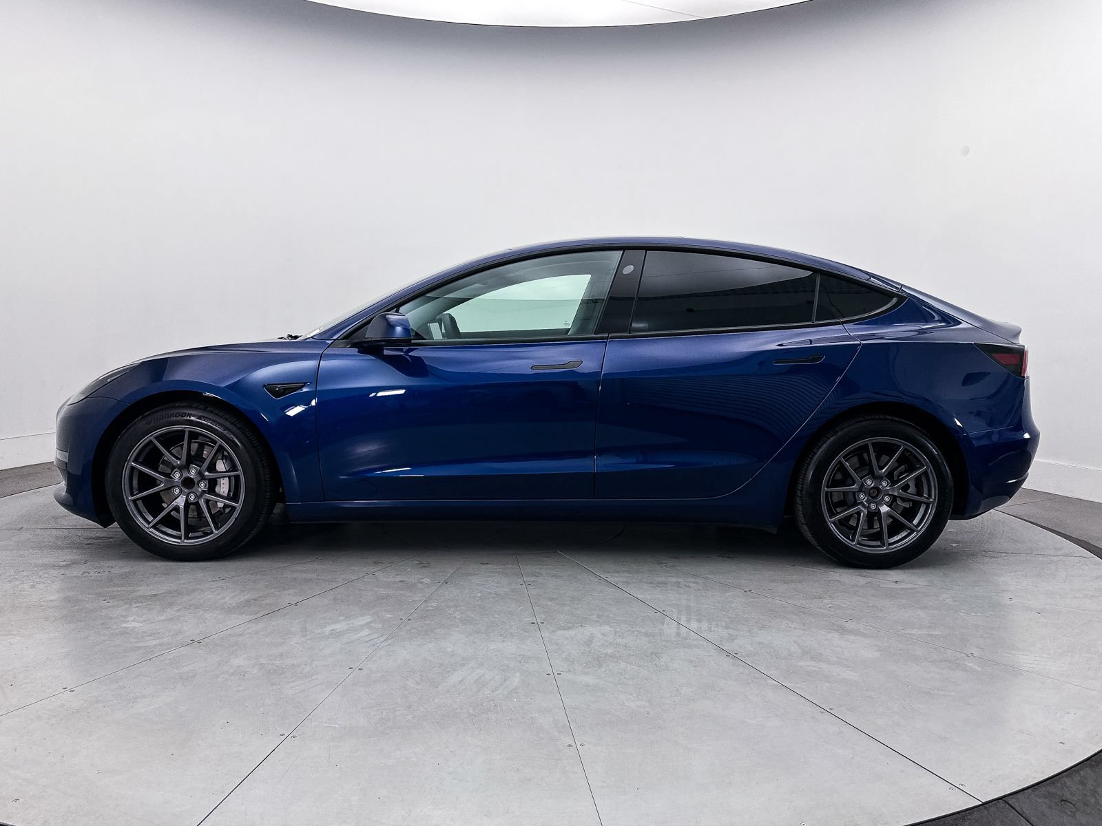 Used 2023 Tesla Model 3 Standard Range RWD image 34