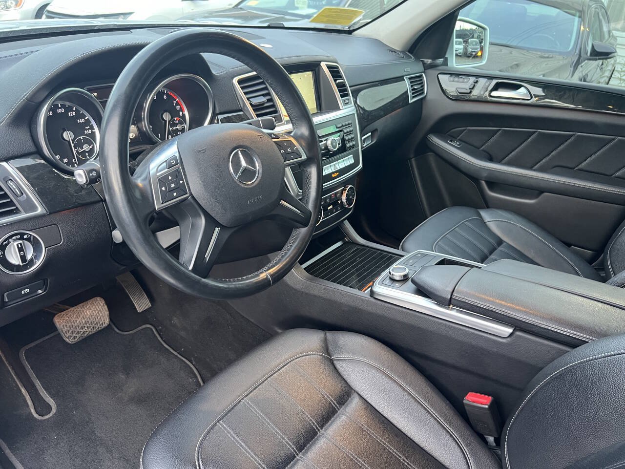 Used 2016 Mercedes-Benz GL 450 4MATIC image 25