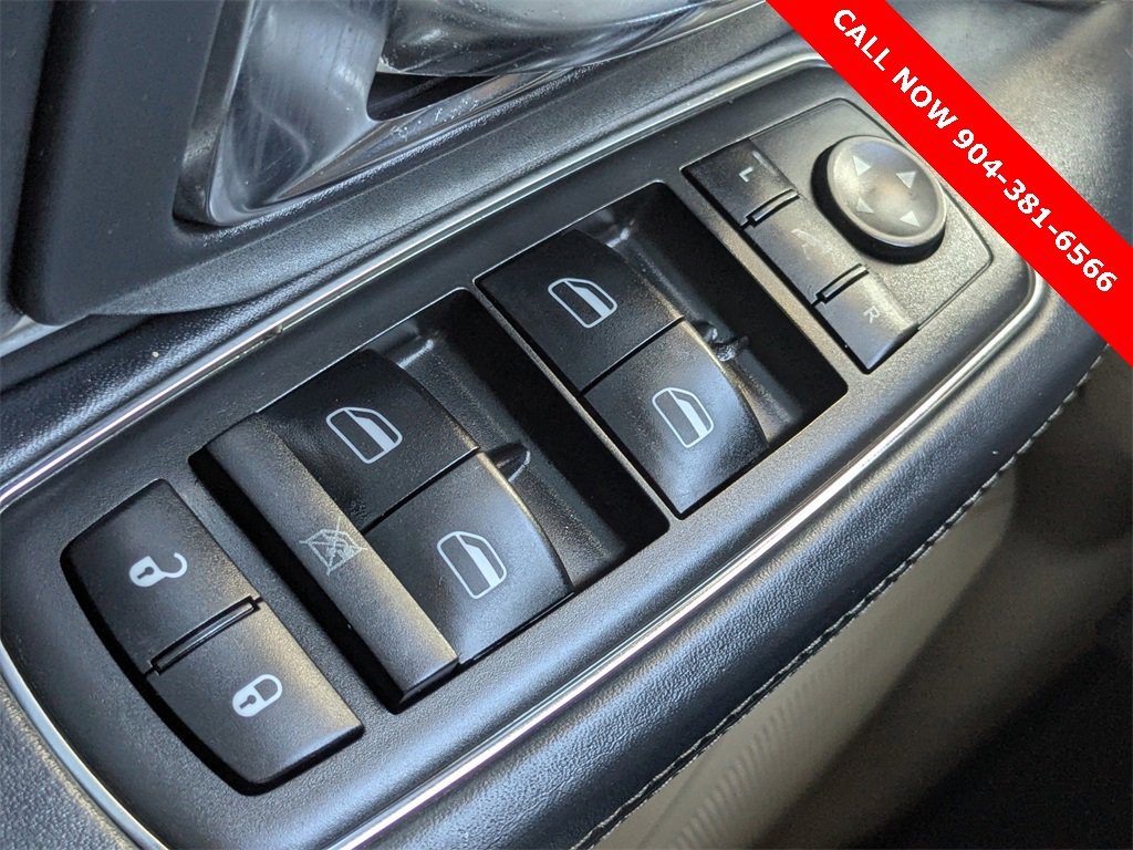 Used 2018 RAM 1500 Limited image 25