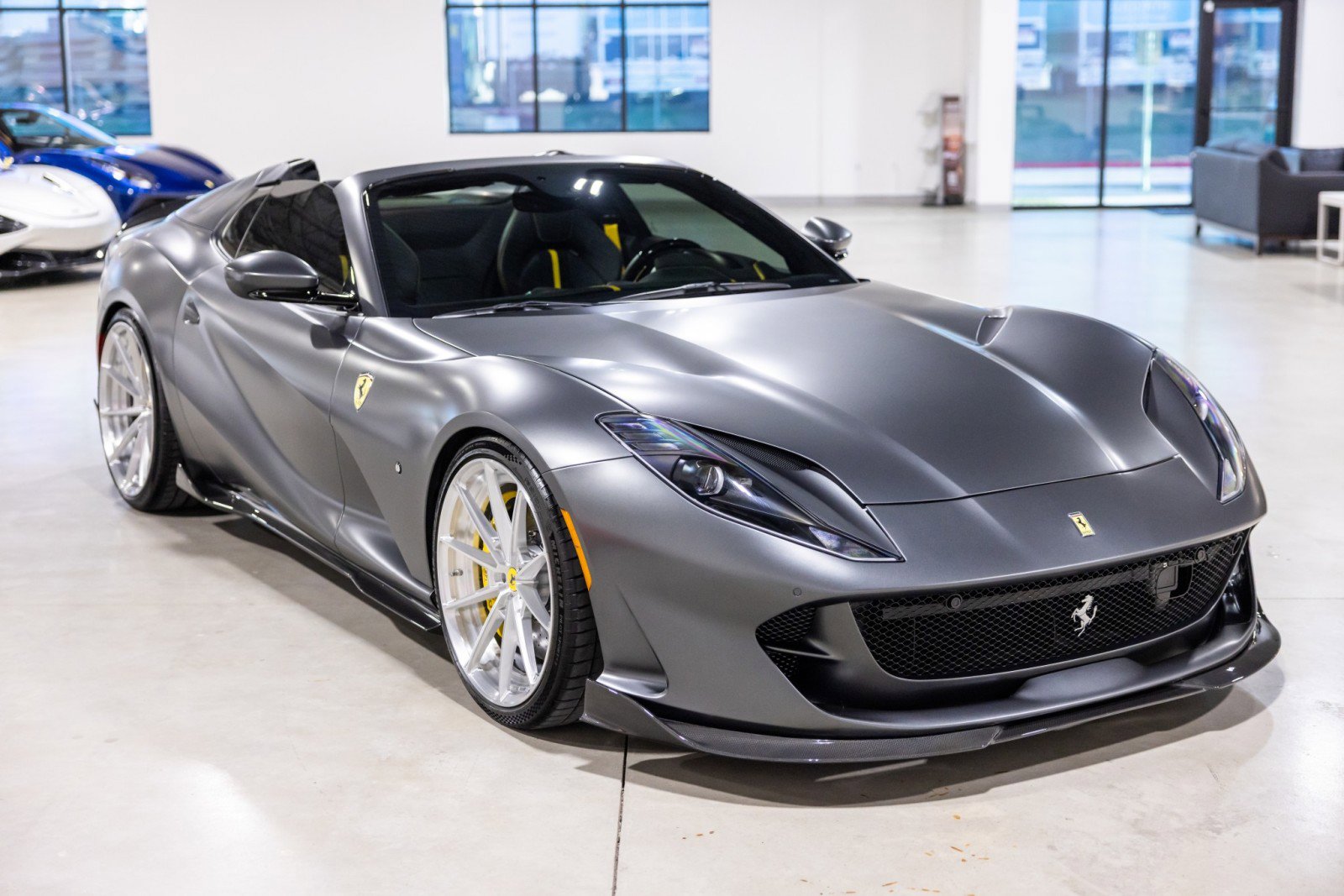 Used 2023 Ferrari 812 GTS image 10