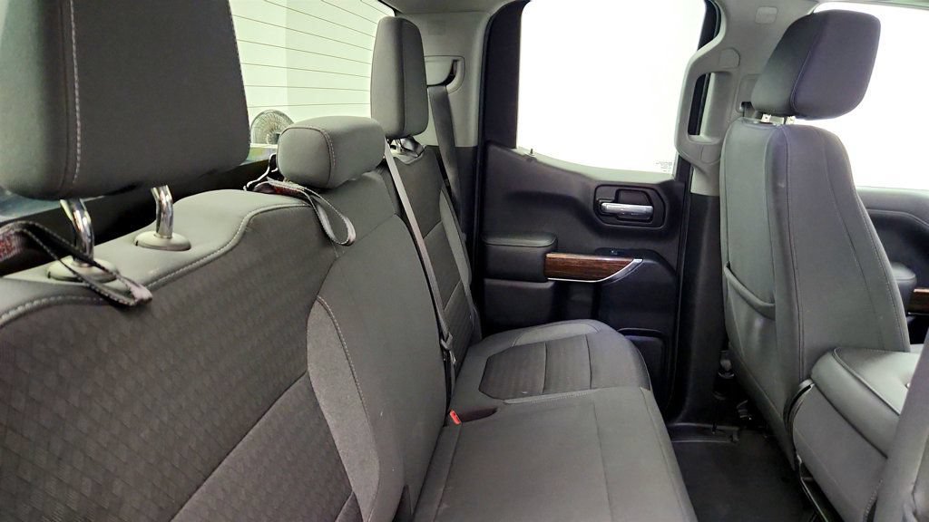 Used 2022 GMC Sierra 1500 SLE AWD/4WD image 22