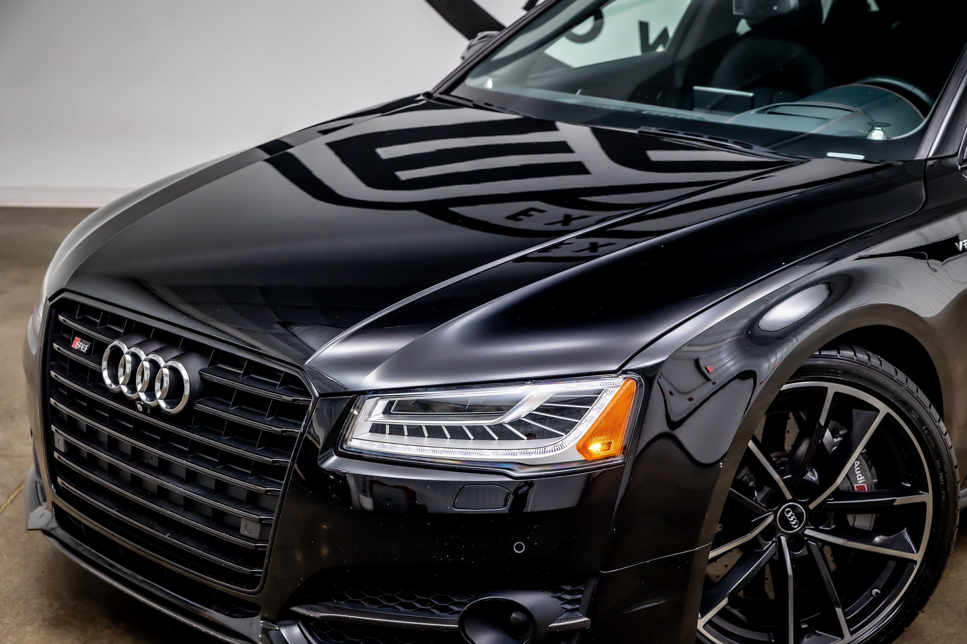 Used 2017 Audi S8 Plus AWD/4WD image 21