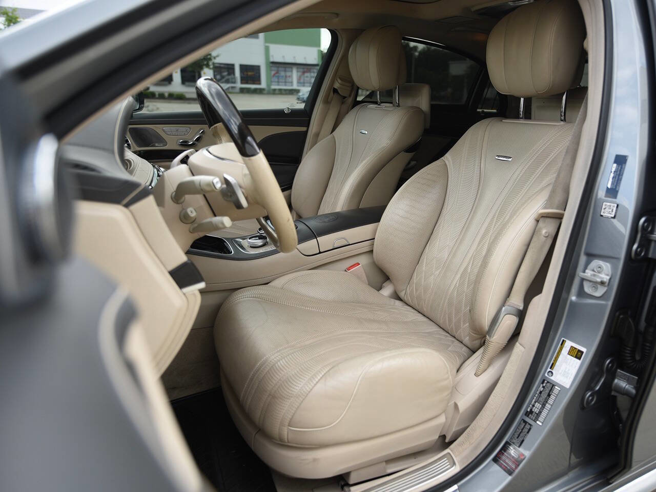 Used 2015 Mercedes-Benz S 63 AMG 4MATIC Sedan w/ Executive Rear Seat Package image 19