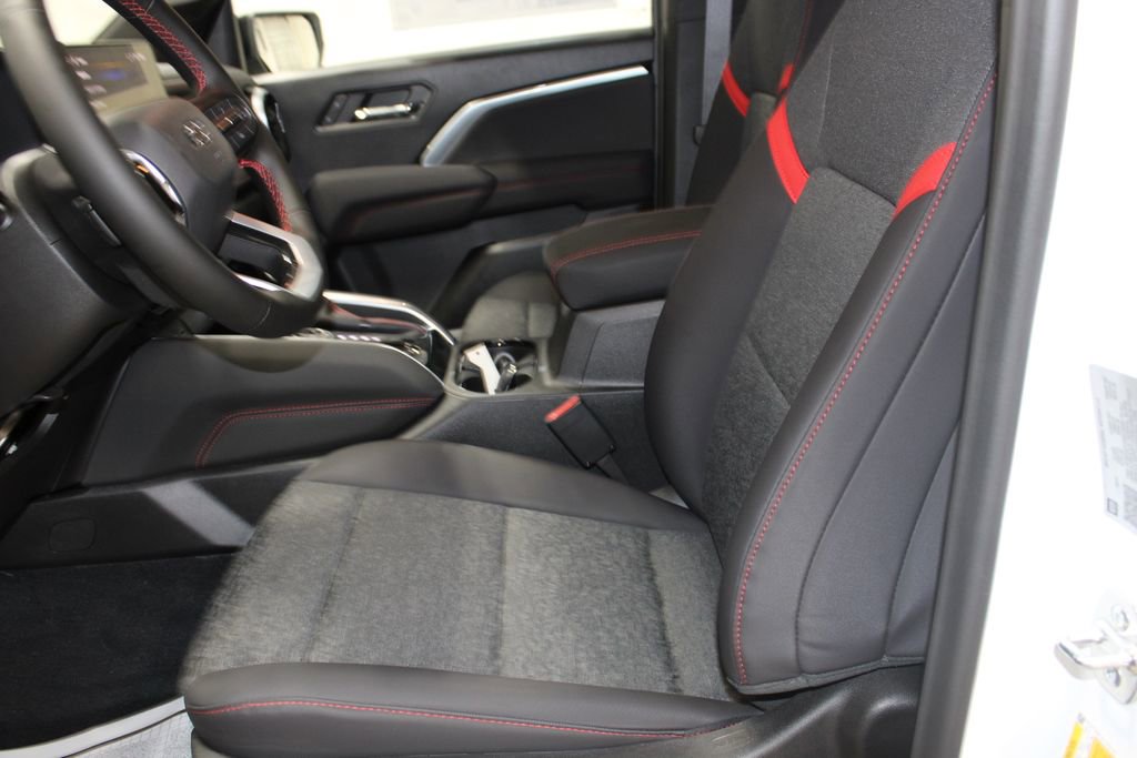 New 2025 Chevrolet Colorado Z71 w/ Midnight Edition AWD/4WD image 18