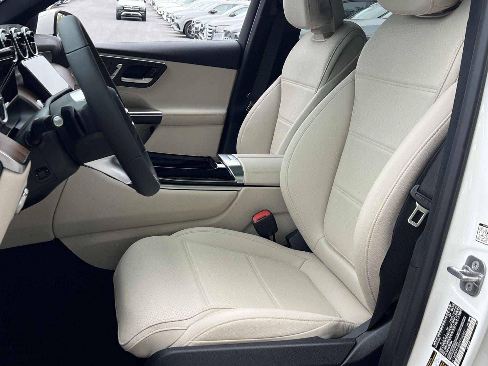 New 2026 Mercedes-Benz GLC 300 4MATIC image 18