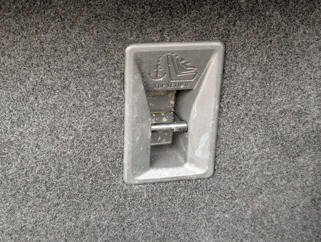 Used 2019 Buick Encore Essence w/ Safety Package II image 16