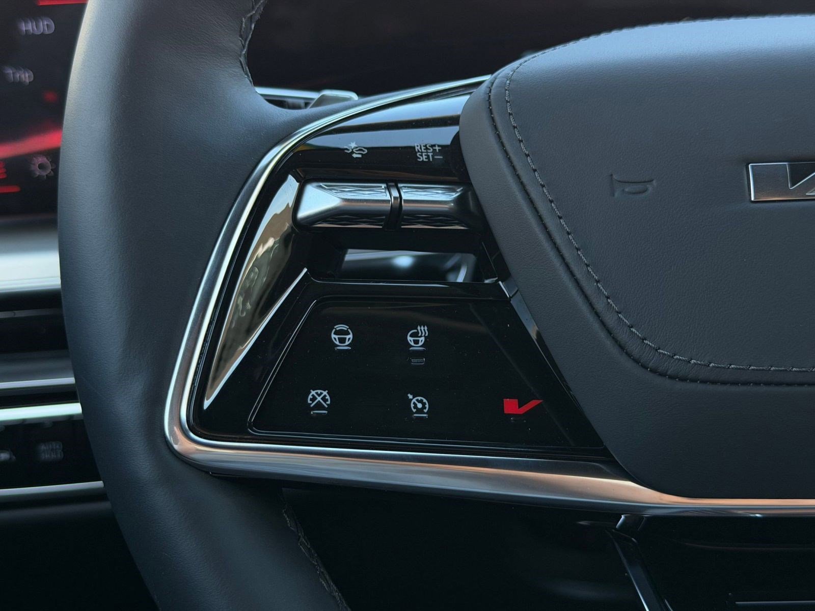 New 2026 Cadillac Lyriq V image 15