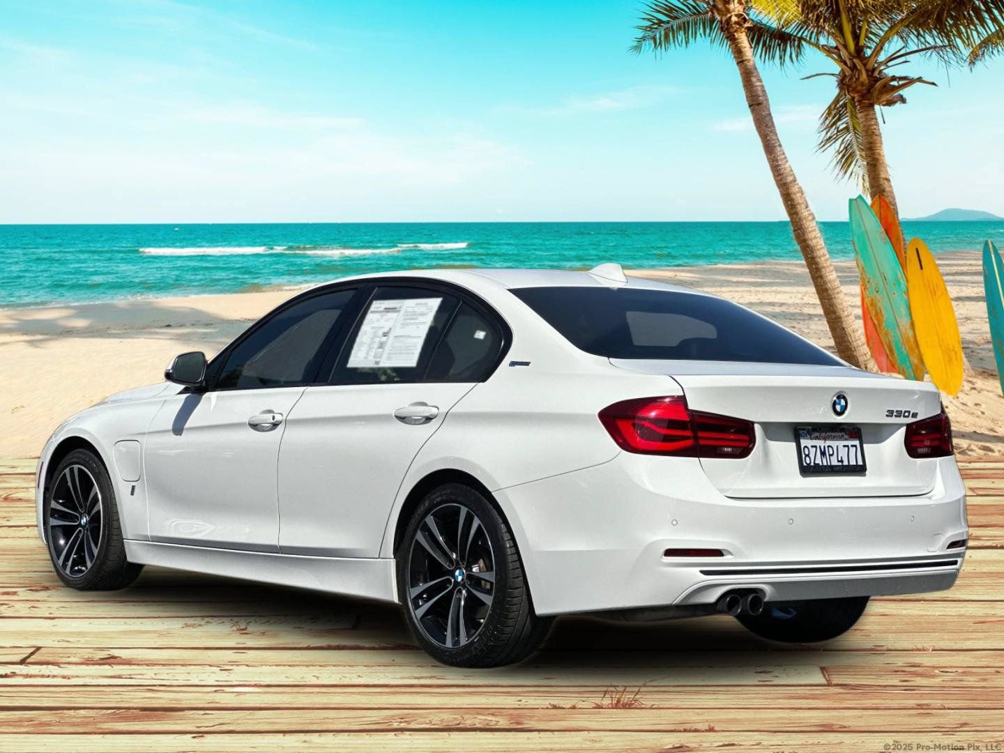 Used 2018 BMW 330e w/ Convenience Package RWD image 4