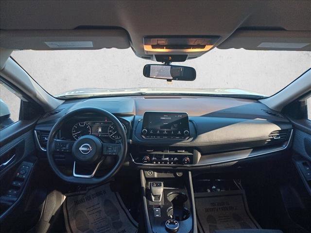 Used 2023 Nissan Rogue SV image 13