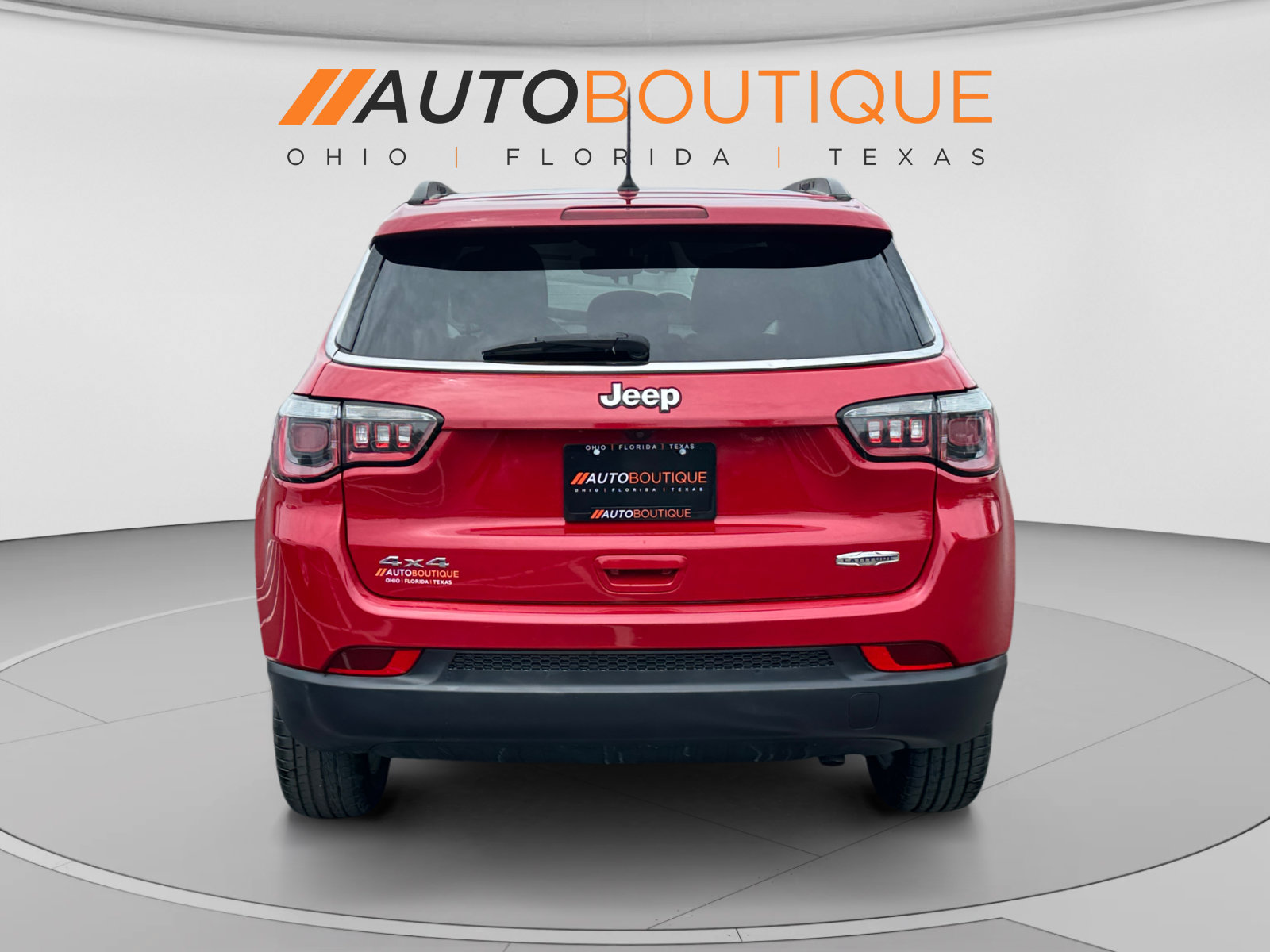 Used 2018 Jeep Compass Latitude w/ Cold Weather Group AWD/4WD image 4