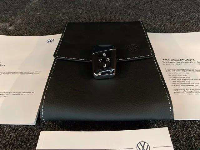 Used 2023 Volkswagen Atlas Cross Sport SE AWD/4WD image 10