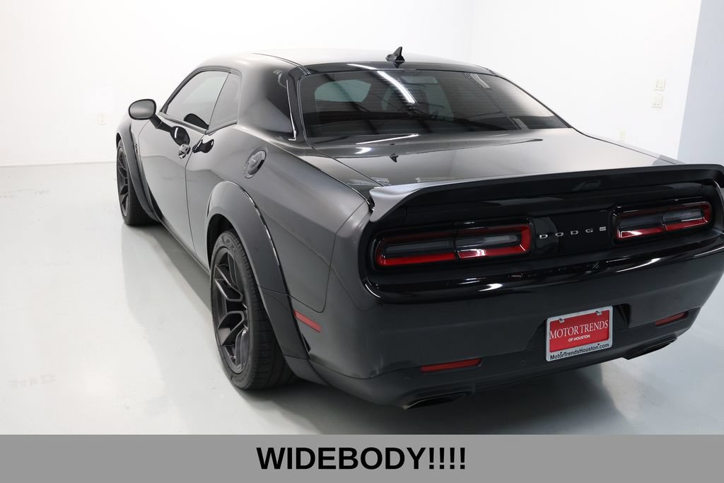 Used 2022 Dodge Challenger SRT Hellcat RWD image 12