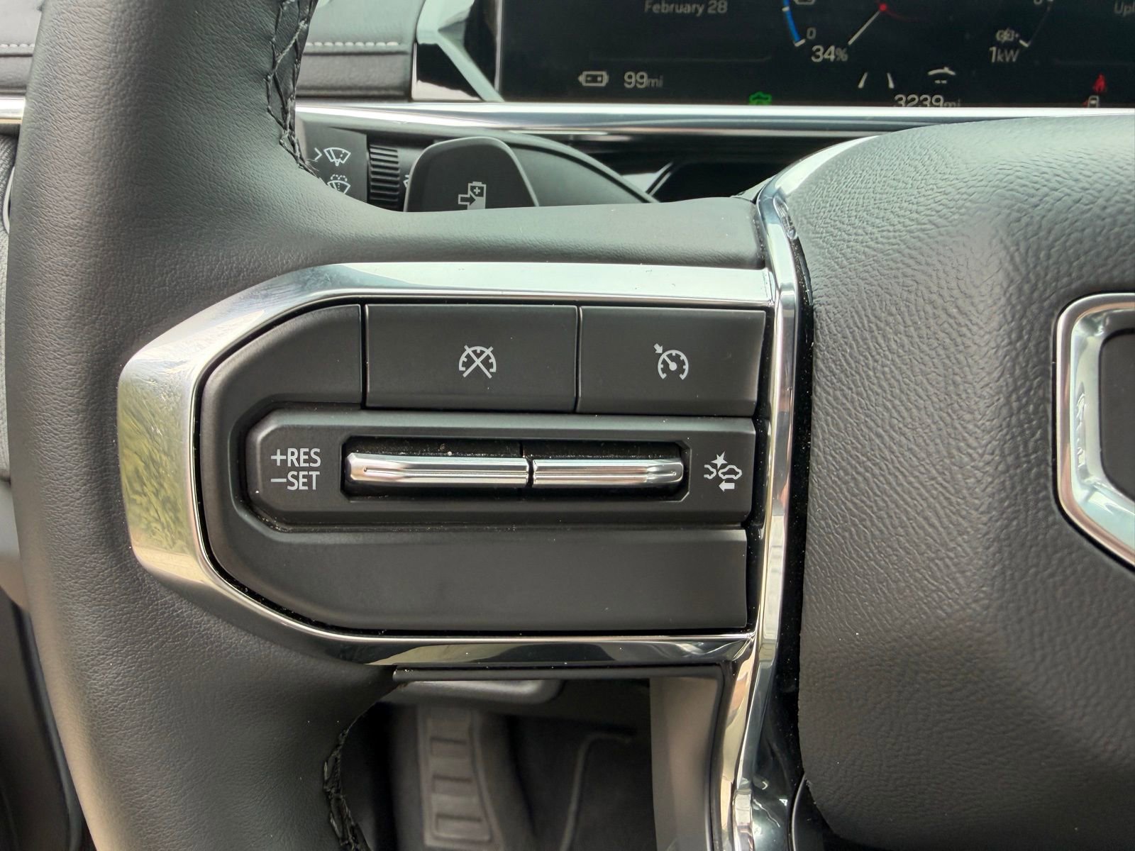 Used 2026 GMC Sierra EV Elevation image 15