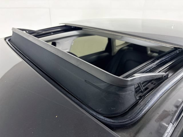 Used 2023 Volkswagen Jetta SEL FWD image 26