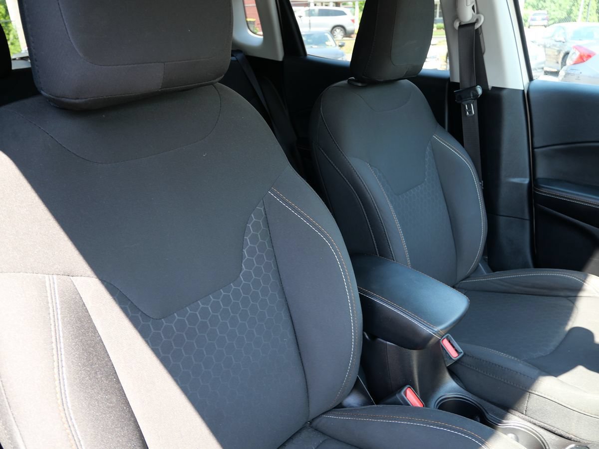 Used 2020 Jeep Compass Sport w/ Tech Group AWD/4WD image 19