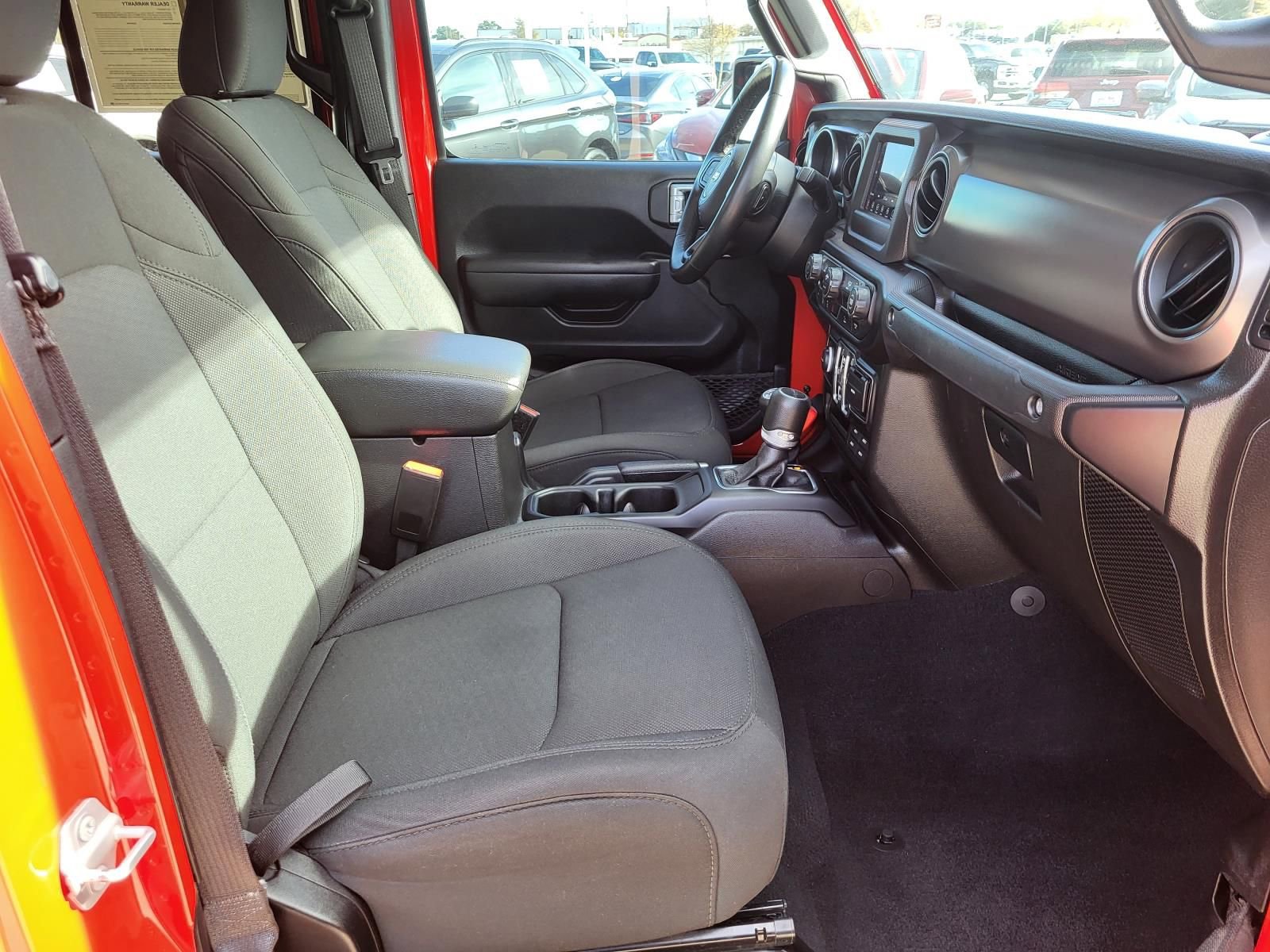 Used 2022 Jeep Gladiator Willys image 17