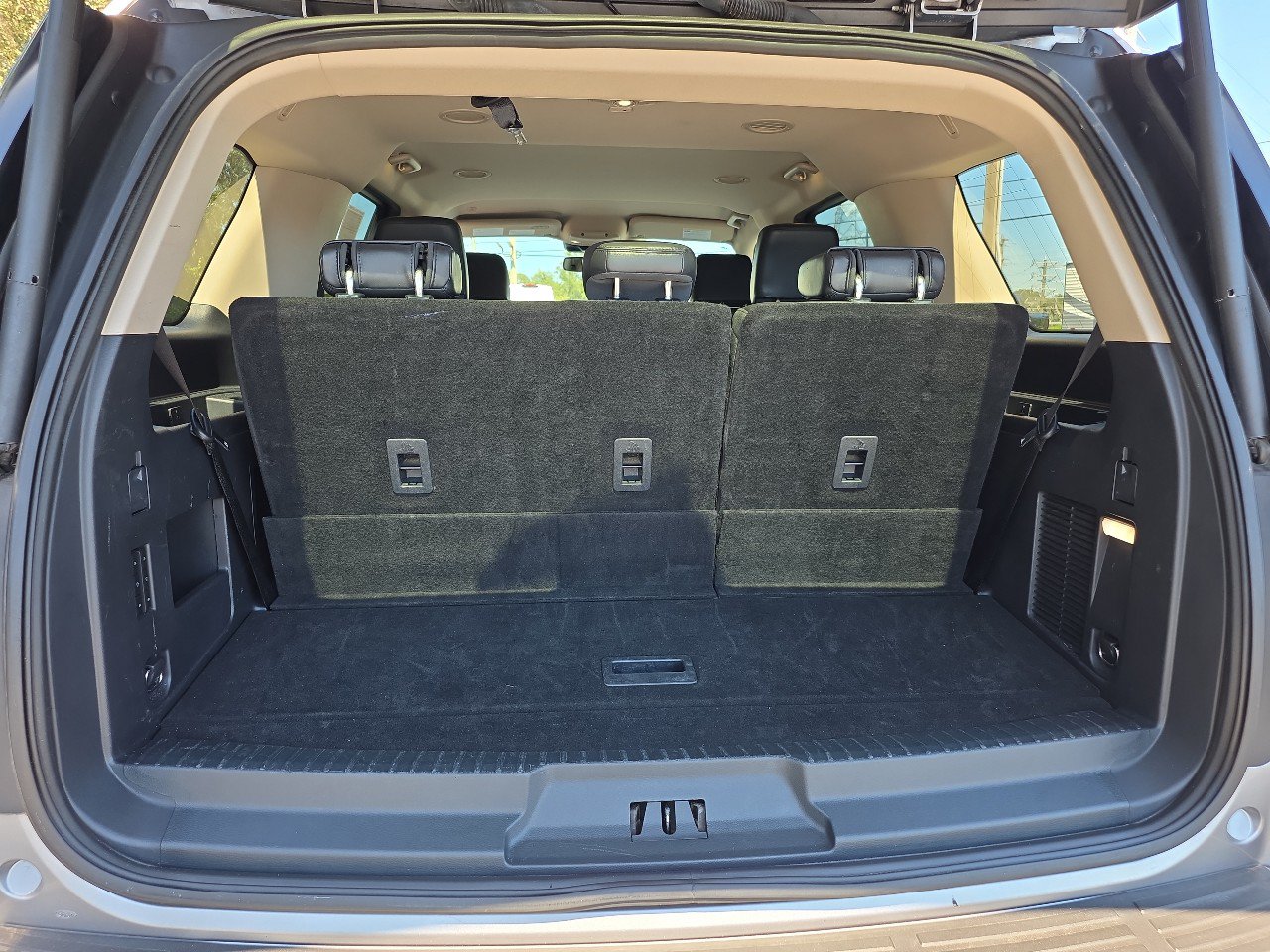 Used 2024 Ford Expedition XLT AWD/4WD image 21