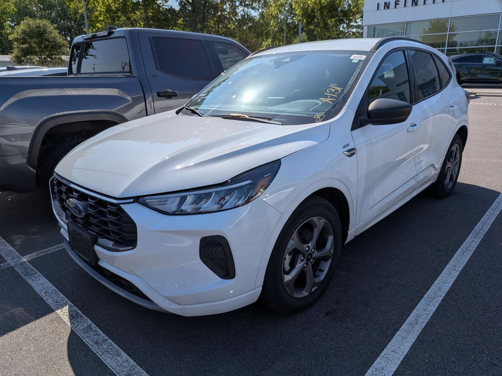 Used 2023 Ford Escape ST-Line w/ Equipment Group 301A FWD image 6