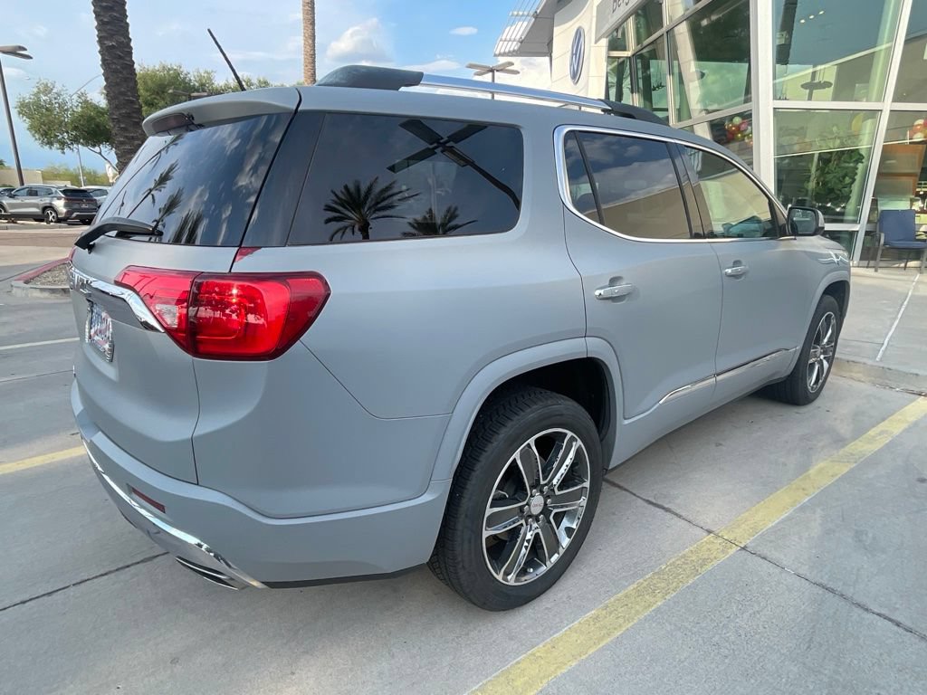 Used 2019 GMC Acadia Denali w/ Technology Package FWD image 4