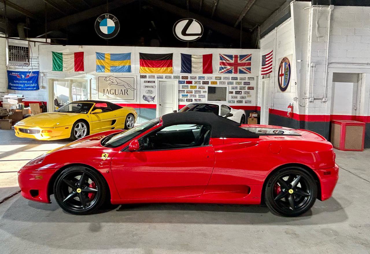 Used 2004 Ferrari 360 Spider RWD image 3