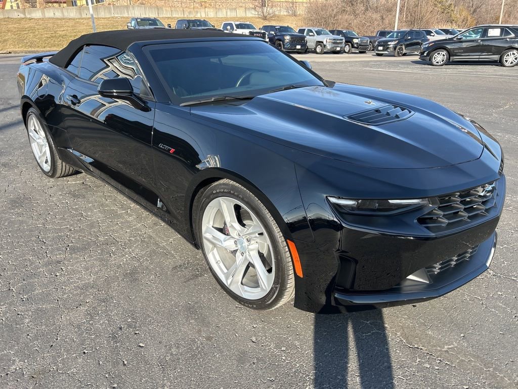 Used 2023 Chevrolet Camaro LT w/ Technology Package image 3